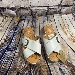 Born leather wedge women’s size 7M